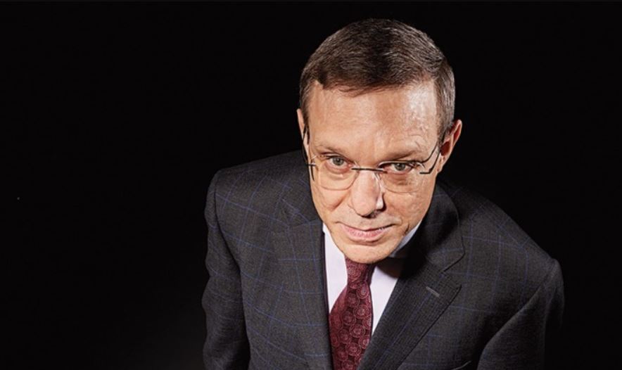 Avi Loeb se ha mantenido firme en que algo sobre 3I/ATLAS no cuadra. Su nueva teoría sugiere que podría tratarse de una nave acompañada por una pequeña sonda que colisionaría con Marte.