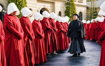 “El cuento de la criada”: una visión distópica cuando un sistema autoritario controla la reproducción