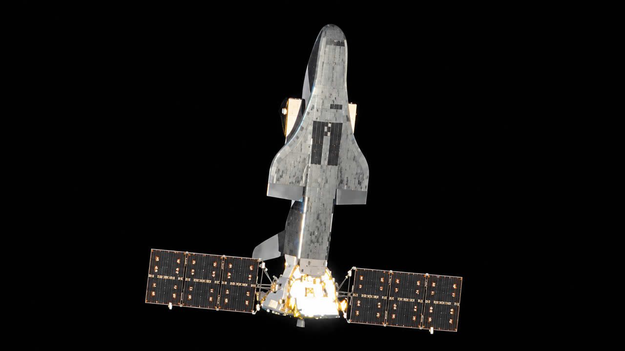 El misterioso "dragón espacial" de China queda al descubierto: revelan imagen clara del avión secreto que lleva años orbitando la Tierra